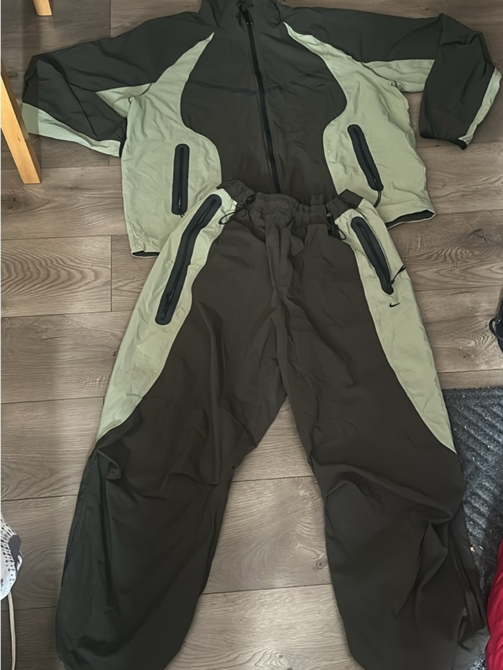 Nike Men's Olive Green and Black Two-Piece Hooded Jacket & Pants Set